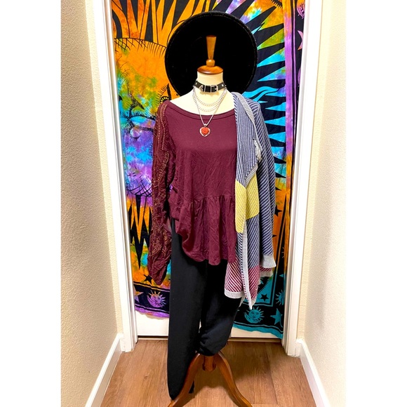 🌈 Lovely lace embroidered top - Picture 9 of 11